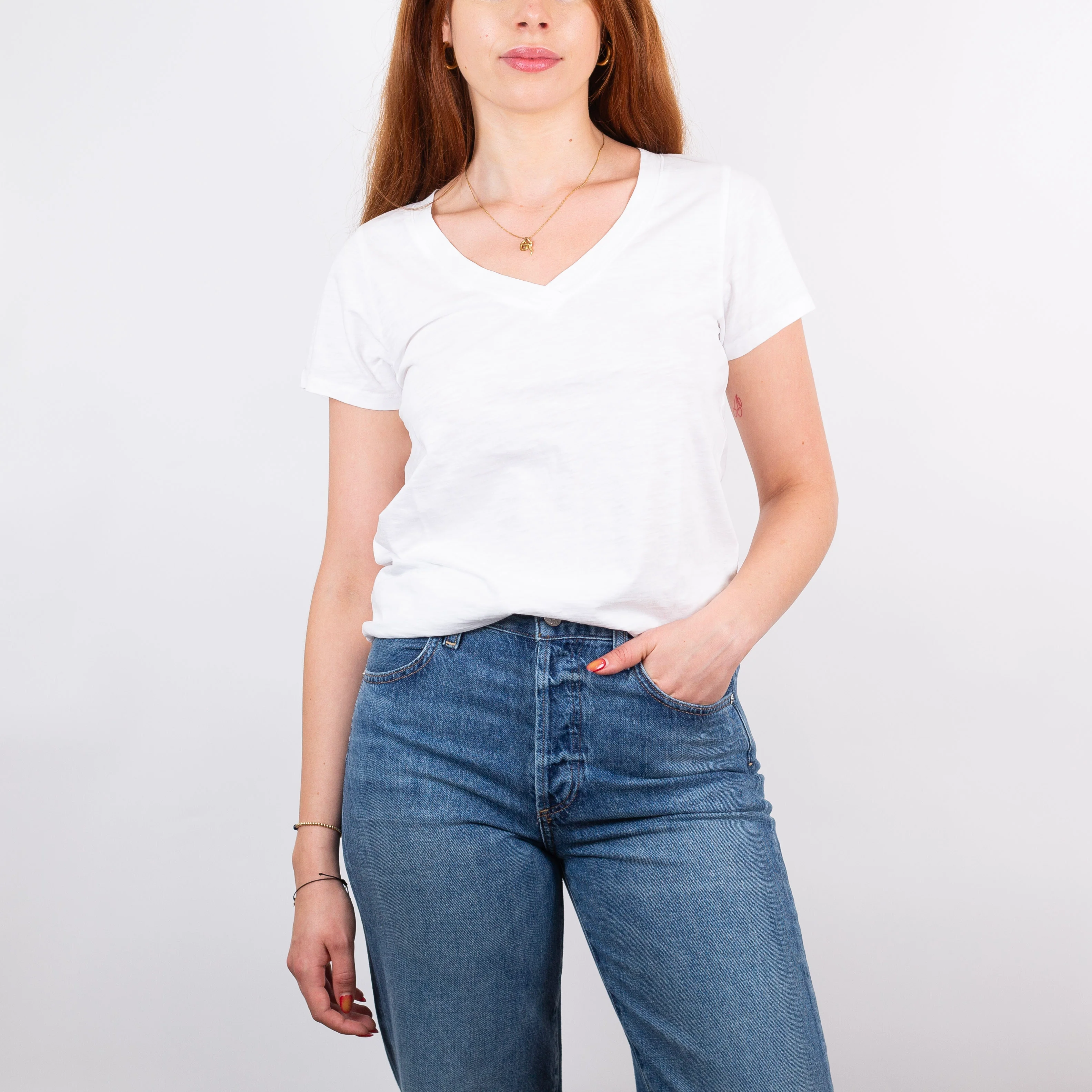 New Lily V-Neck Tee - Image 27